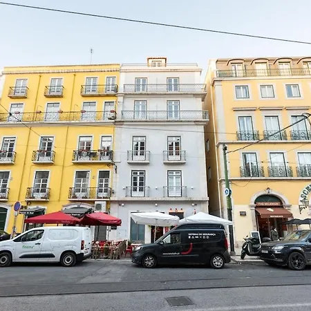 Bica Contemporary Historic 2 Bedroom דירה