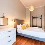 Bica Contemporary Historic 2 Bedroom Appartamento