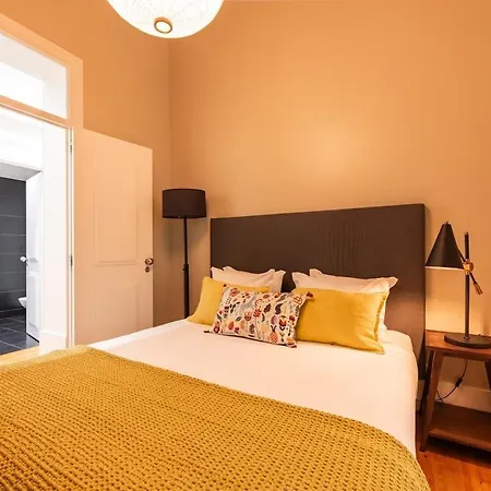 Bica Contemporary Historic 2 Bedroom アパート *